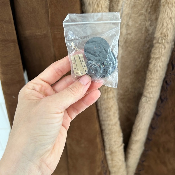 Y2K Guess Genuine leather coat - Picture 9 of 11